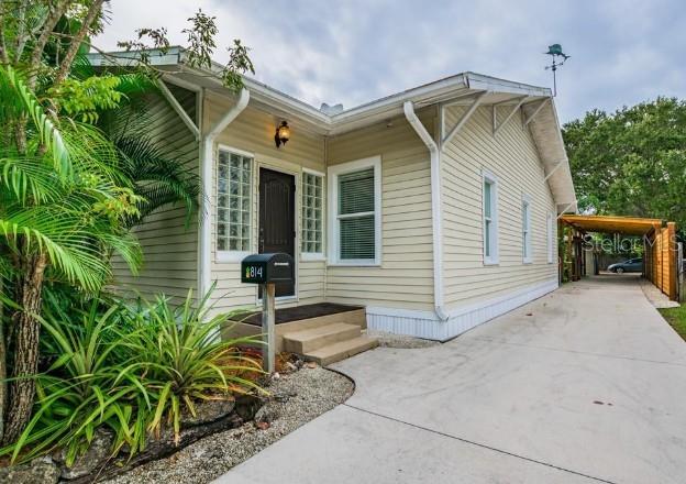 814 26TH STREET W