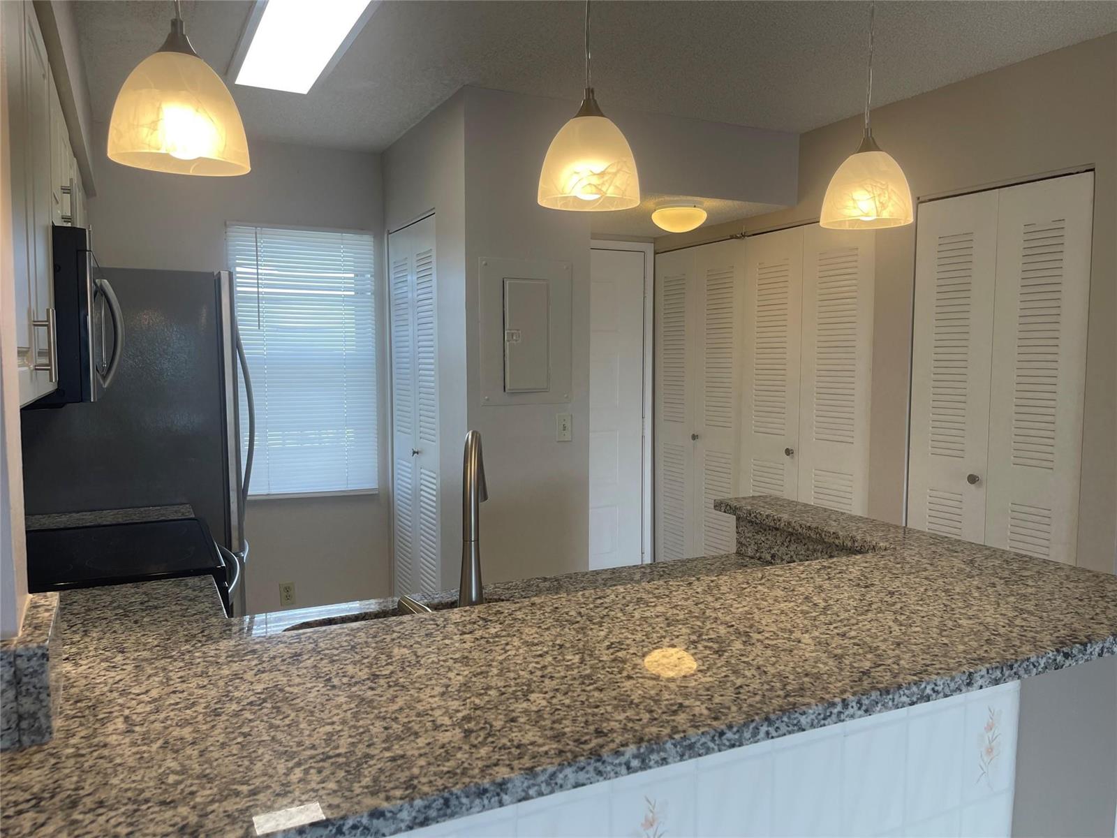 Granite Counter-tops! — POMPANO BEACH, FL