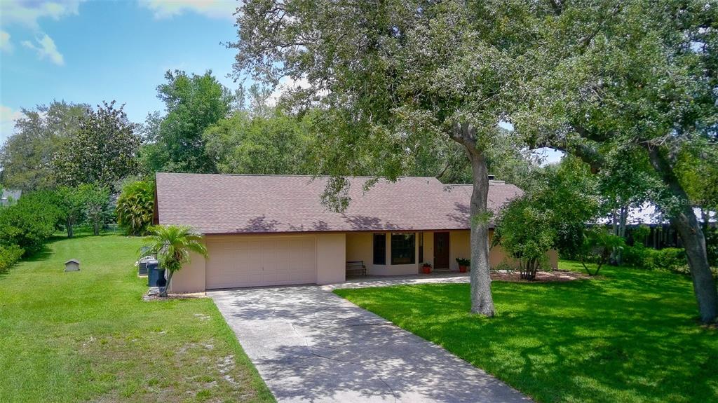 3567 RED OAK COURT