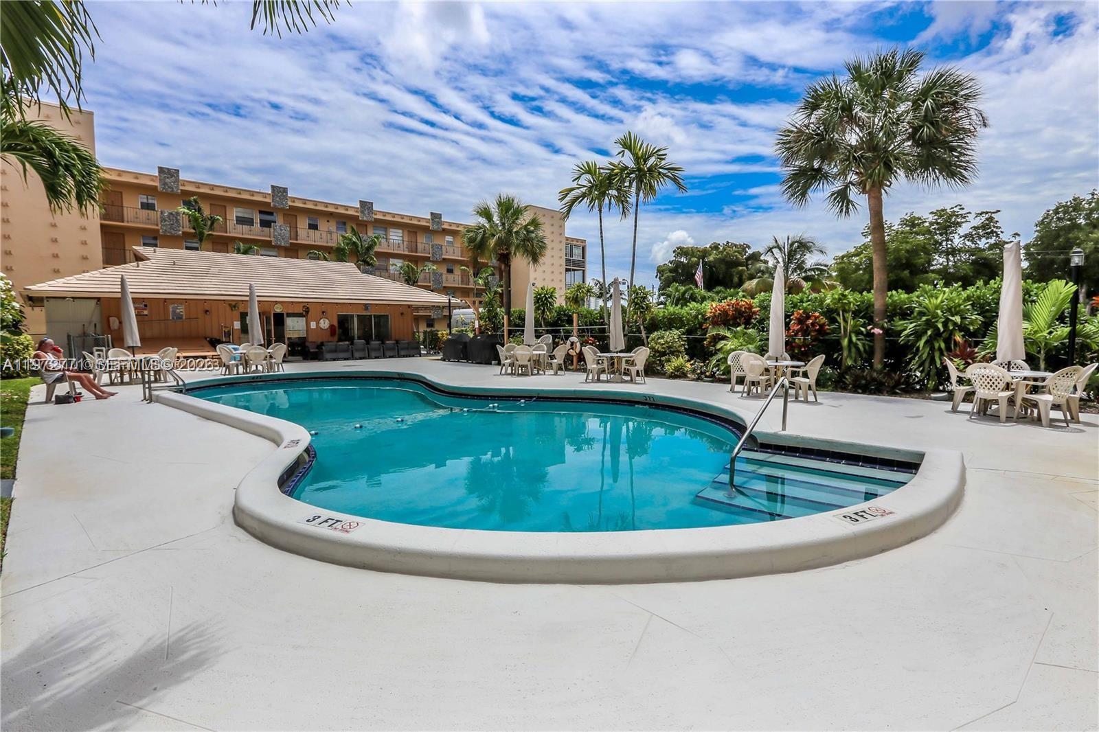 2145 Pierce St # 421, Hollywood FL 33020