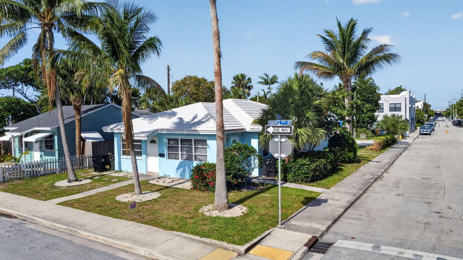 301 S L Street, FL 33460