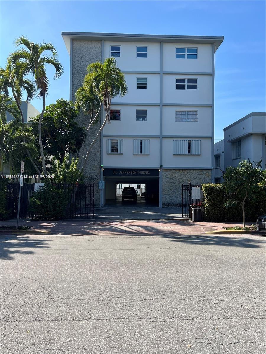 910 Jefferson Ave # 2D, Miami Beach FL 33139