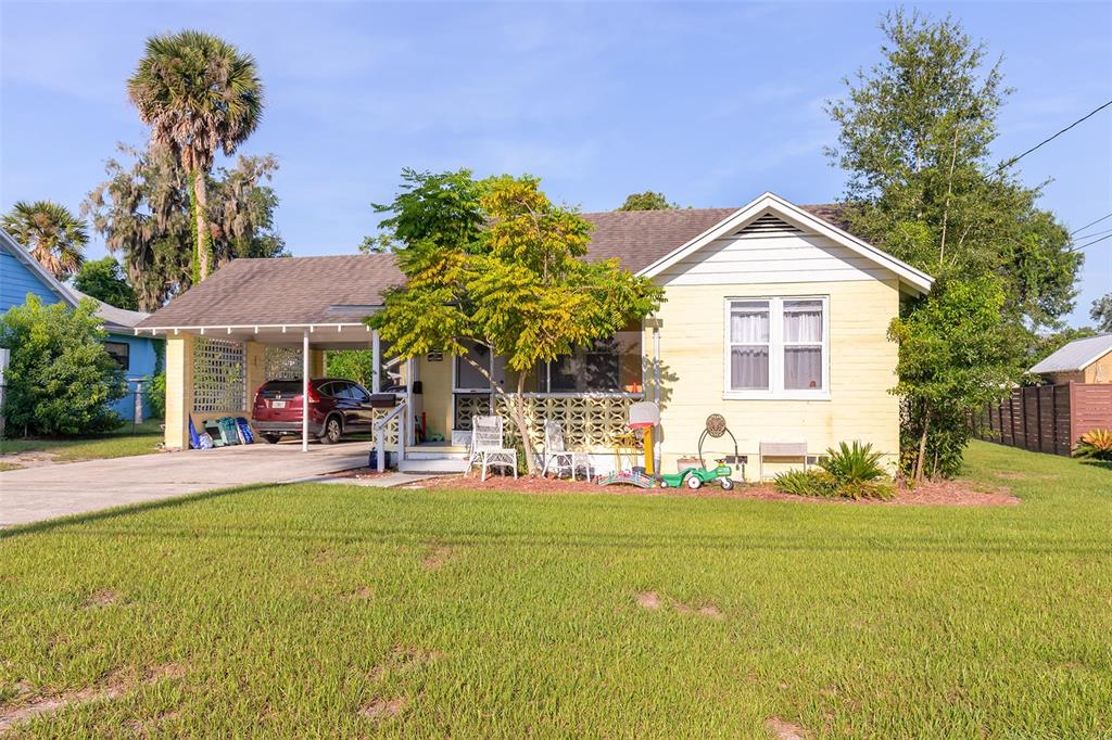 220 N ADELLE AVENUE, DELAND, FL — photo 2 of 30