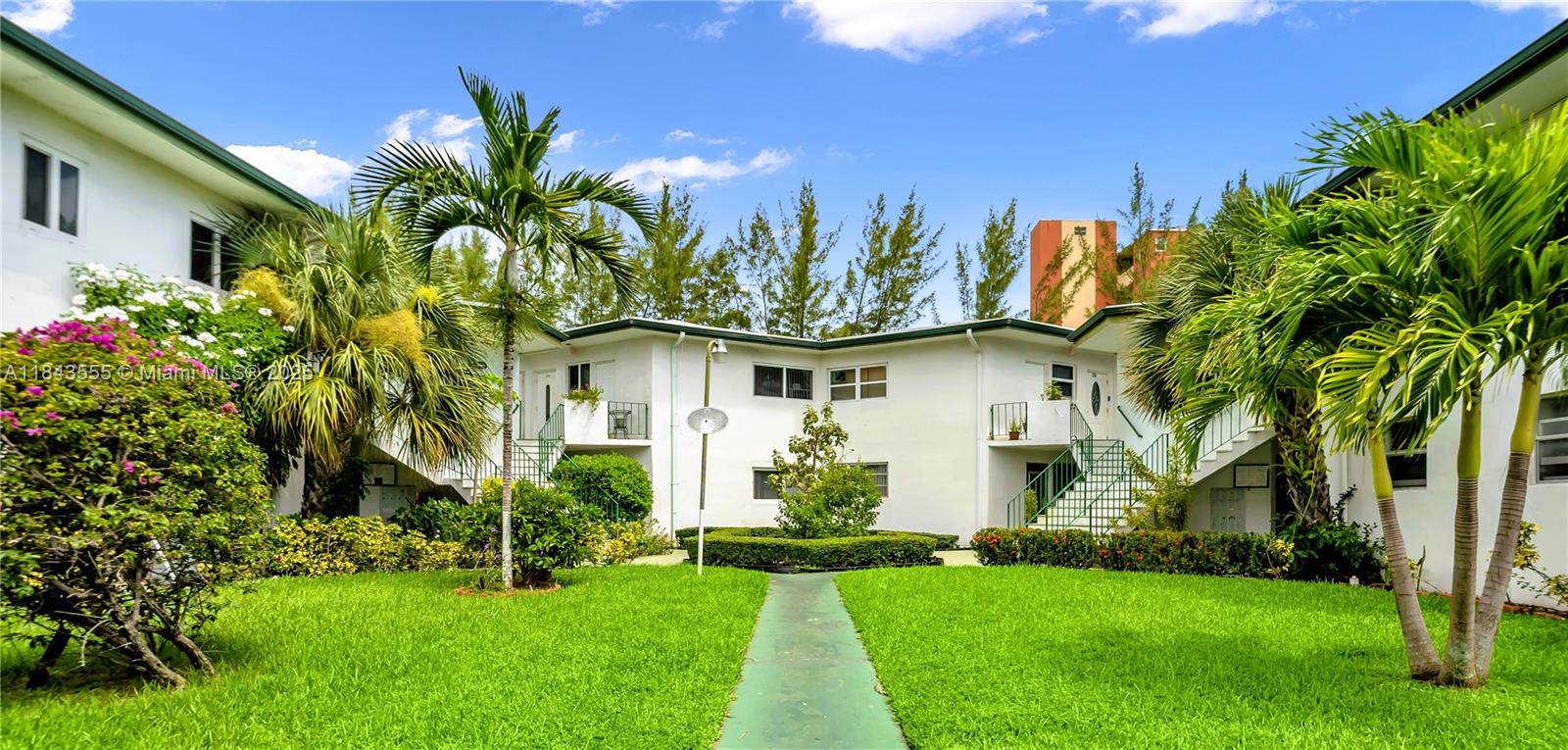 18760 NE 18th Ave # 235, Miami FL 33179