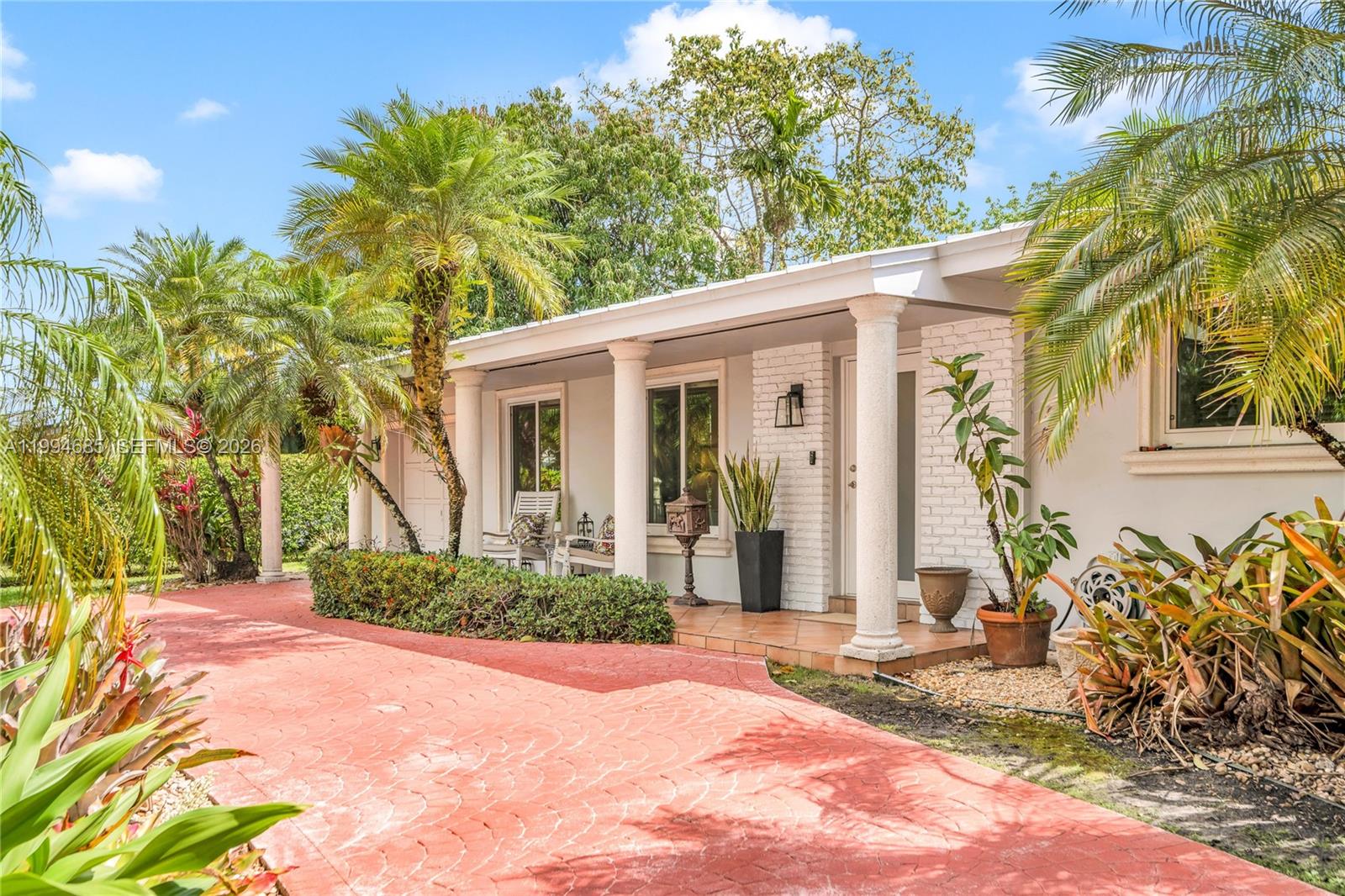8541 SW 87th Ct, Miami FL 33173