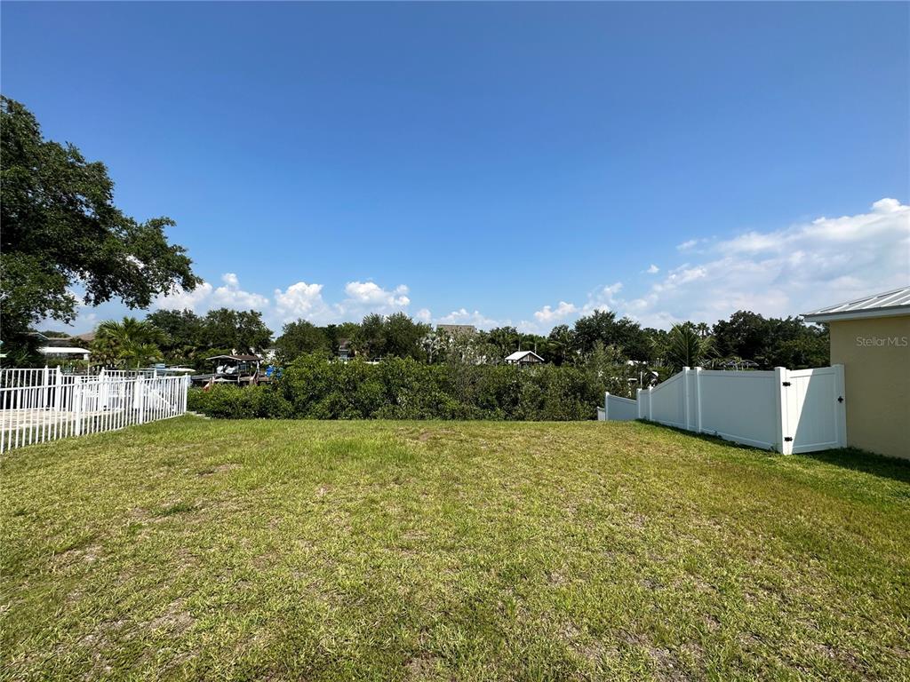 421 BAHAMA GRANDE BOULEVARD, APOLLO BEACH, FL — photo 4 of 15