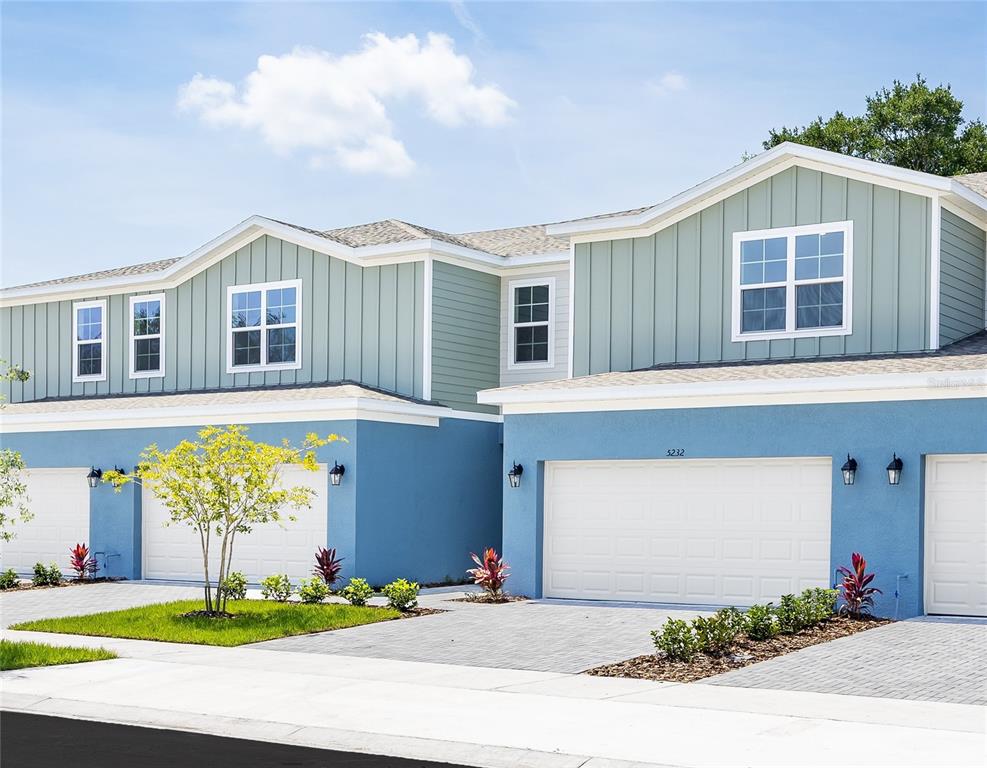 5213 LUISA COURT