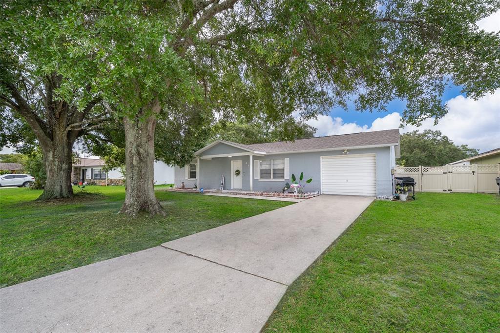 414 SHORT DRIVE