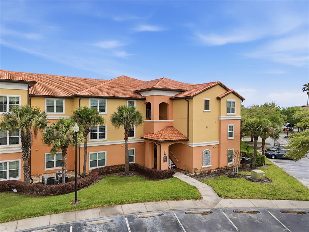 5475 VINELAND ROAD UNIT 8212