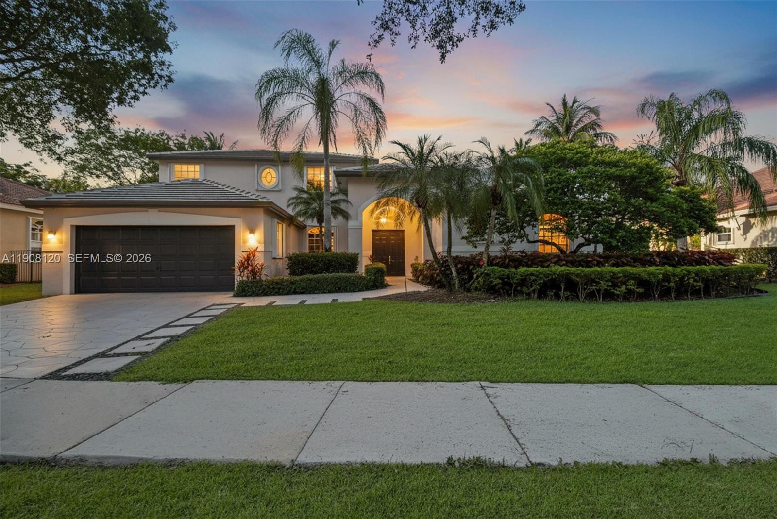 354 Mallard Rd, Weston FL 33327