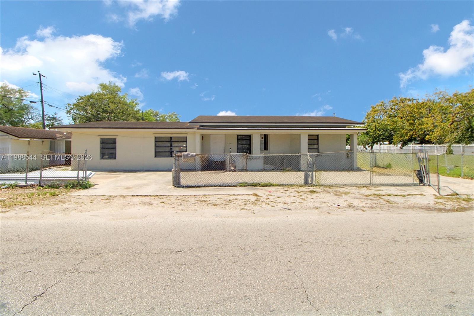 2900 NW 95th St, Miami FL 33147
