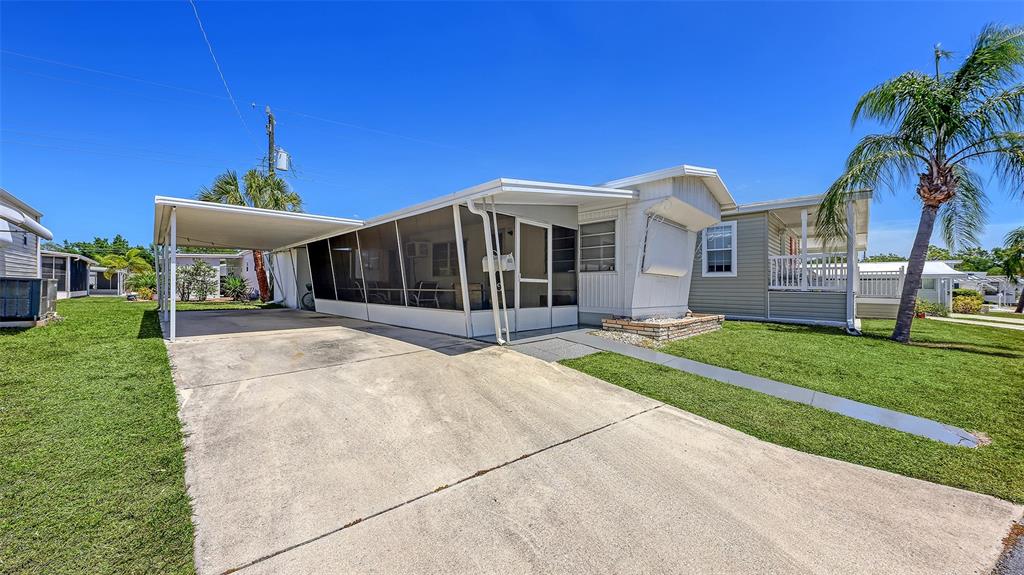 208 SOUTHWINDS DRIVE