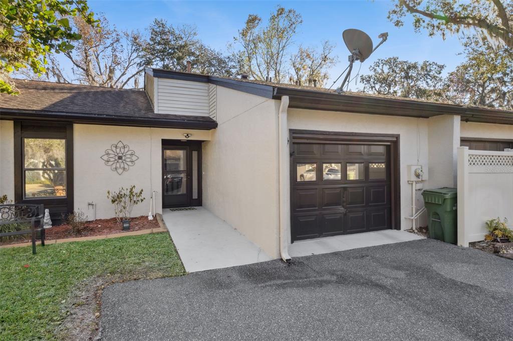 916 BELLE OAK DRIVE