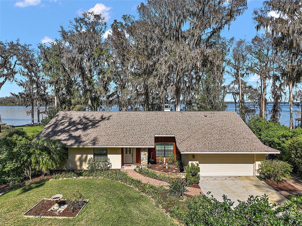 1322 HOWARD ROAD