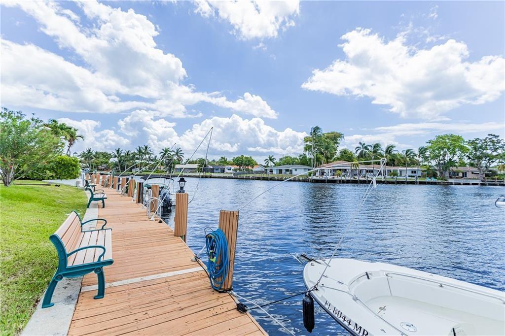 130 Cypress Club Drive Apt 323, Pompano Beach FL 33060