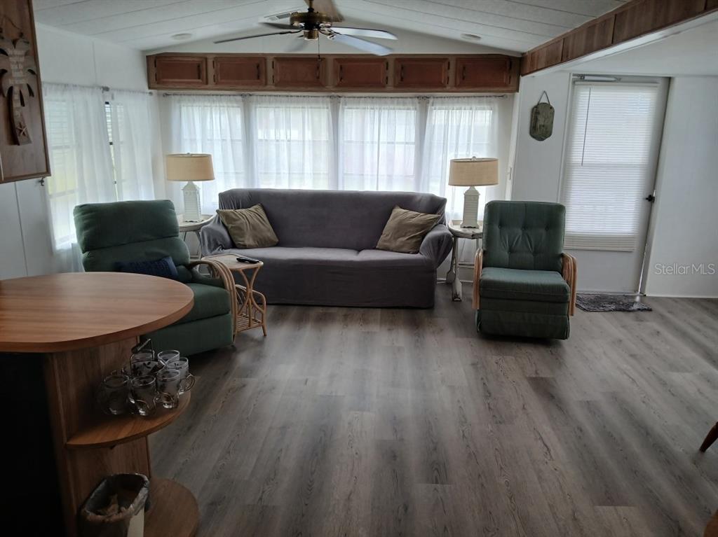 94 EAGLE POINT S, OSTEEN, FL — photo 4 of 8