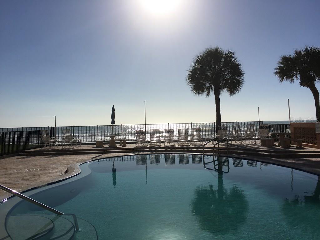 16330 GULF BOULEVARD UNIT 304, REDINGTON BEACH, FL — photo 4 of 19