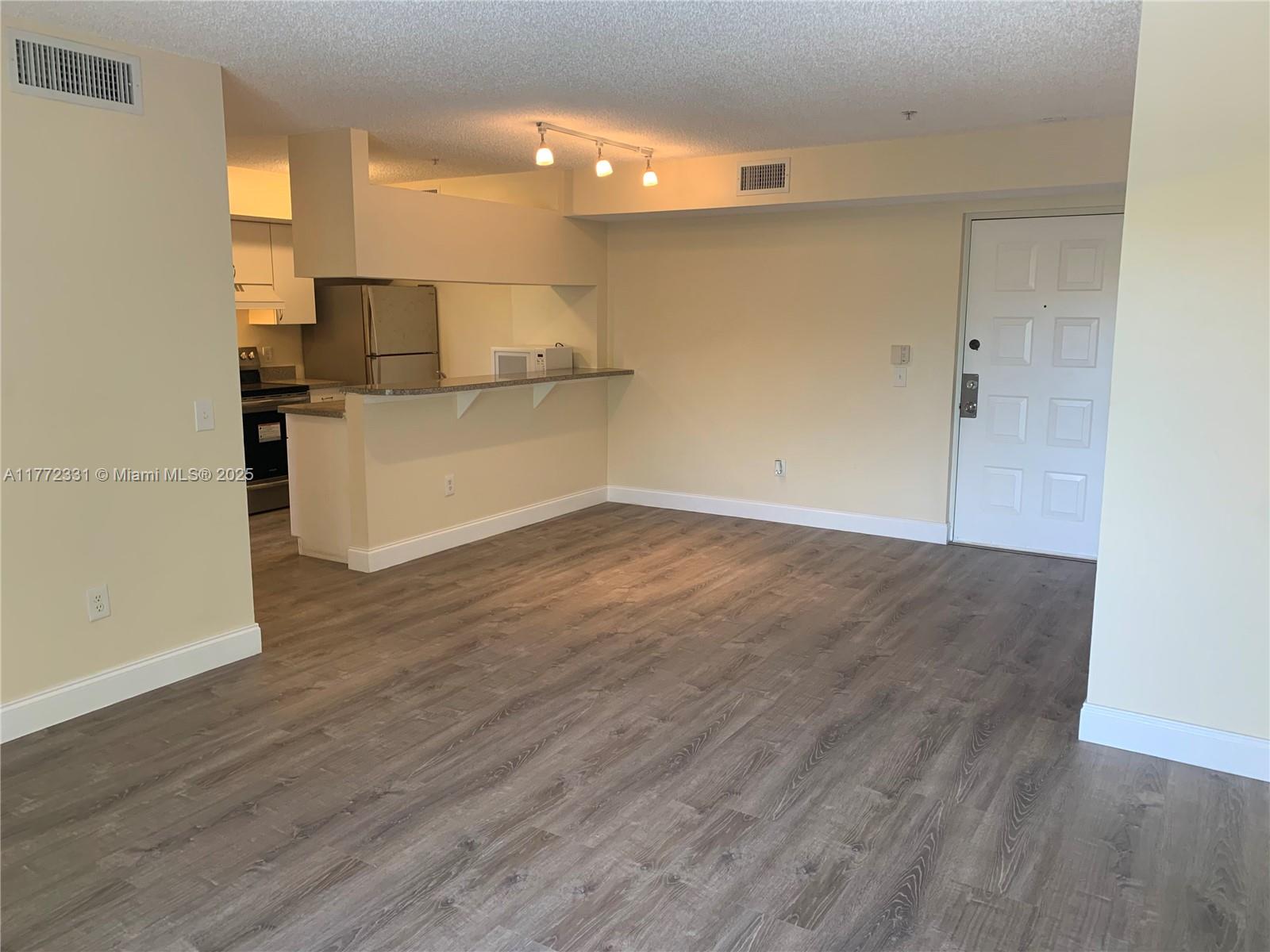 470 S Park Rd # 307, Hollywood FL 33021