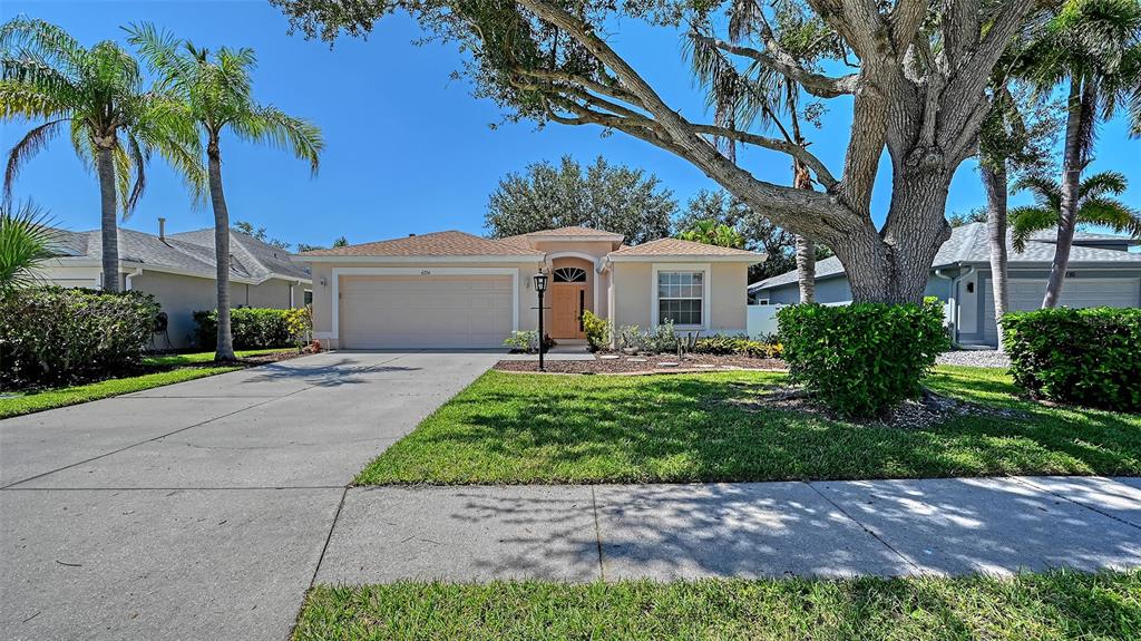 6734 W COUNTRY CLUB LANE