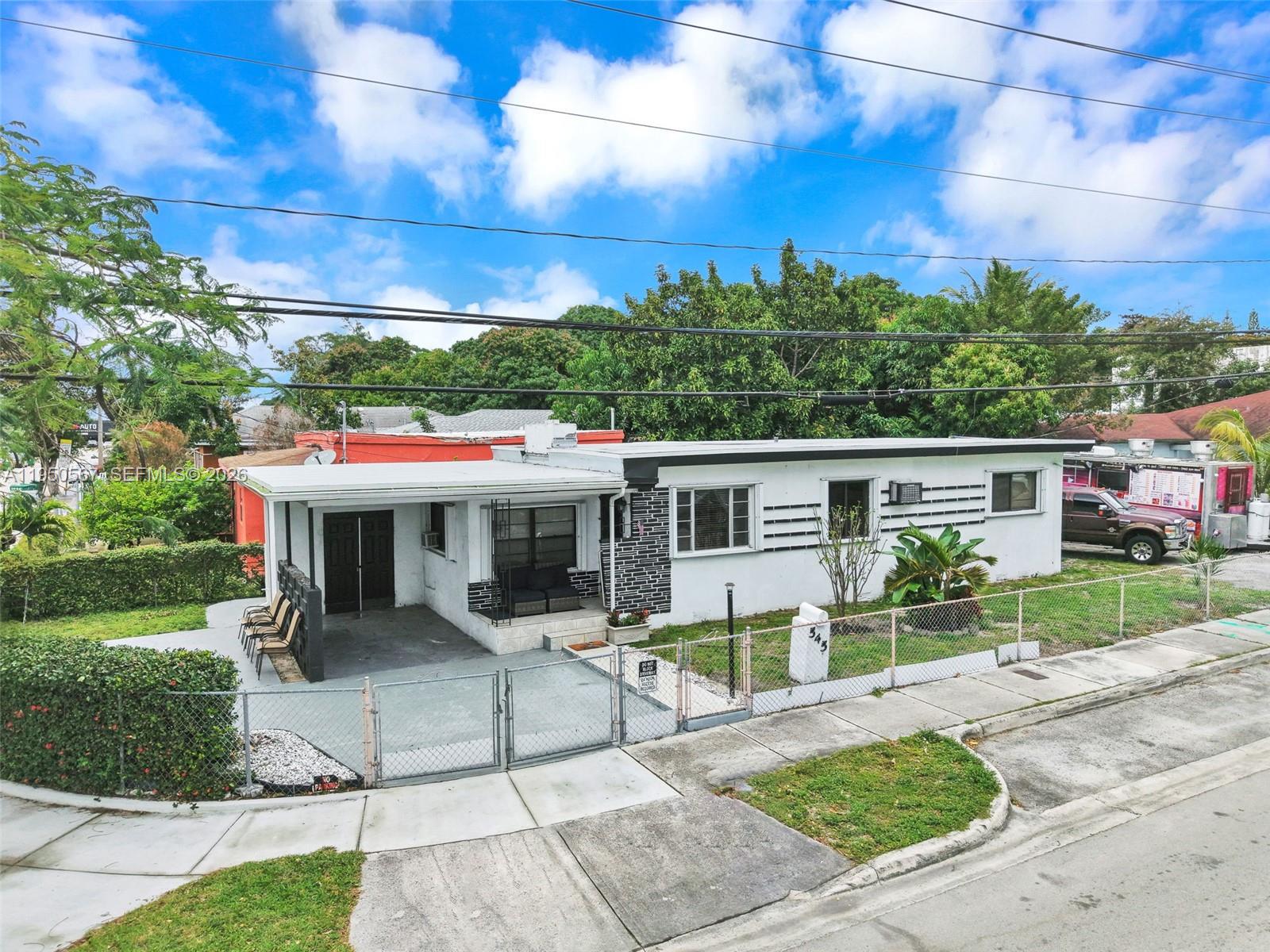 545 NW 77th St, Miami FL 33150