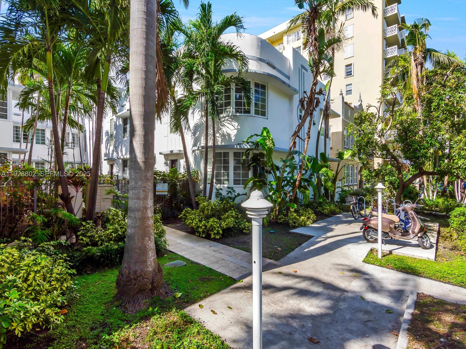 1000 Meridian Ave # 15, Miami Beach FL 33139