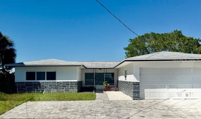584 CRYSTAL DRIVE, MADEIRA BEACH, FL — photo 2 of 19