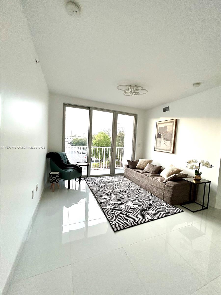 2651 NE 212th Terr # 202, Aventura FL 33180