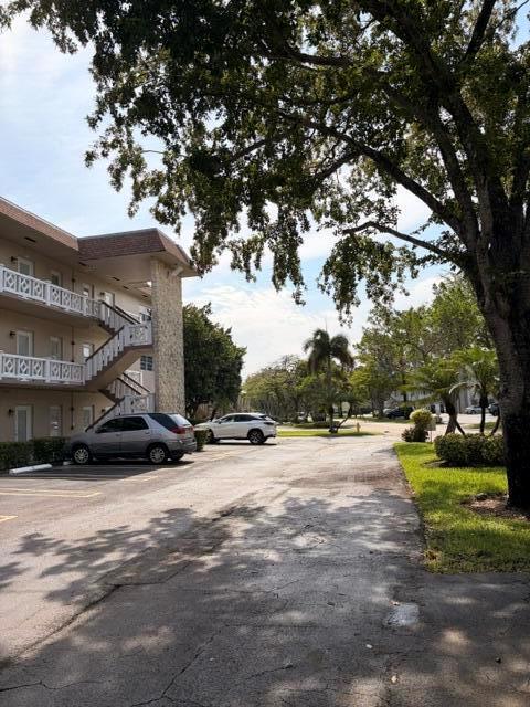 5103 NW 35th Street # 401, Lauderdale Lakes FL 33319