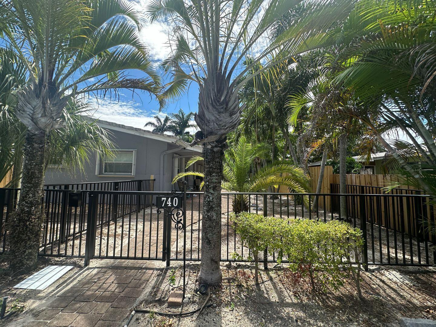 740 NE 37th Street # B, Oakland Park FL 33334