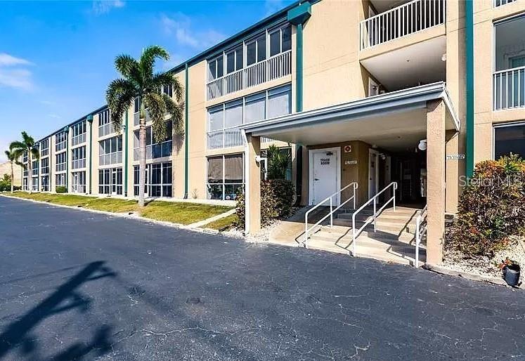 150 HARBORSIDE AVENUE UNIT 124