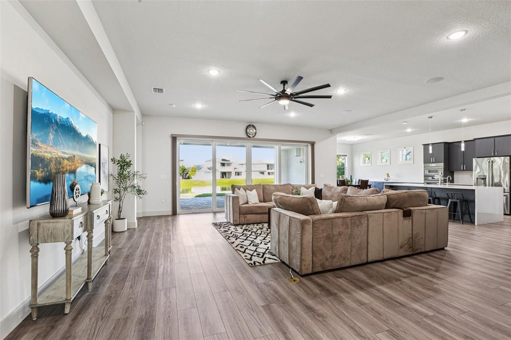 8743 SANDERS TREE LOOP, WESLEY CHAPEL, FL — photo 4 of 30