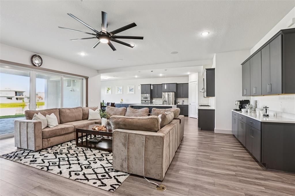 8743 SANDERS TREE LOOP, WESLEY CHAPEL, FL — photo 5 of 30