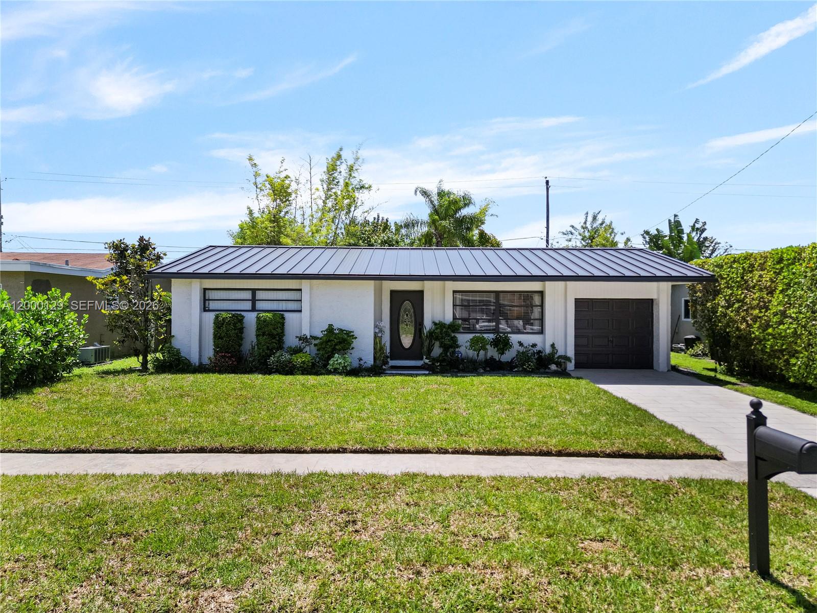 11740 NW 33rd St, Sunrise FL 33323