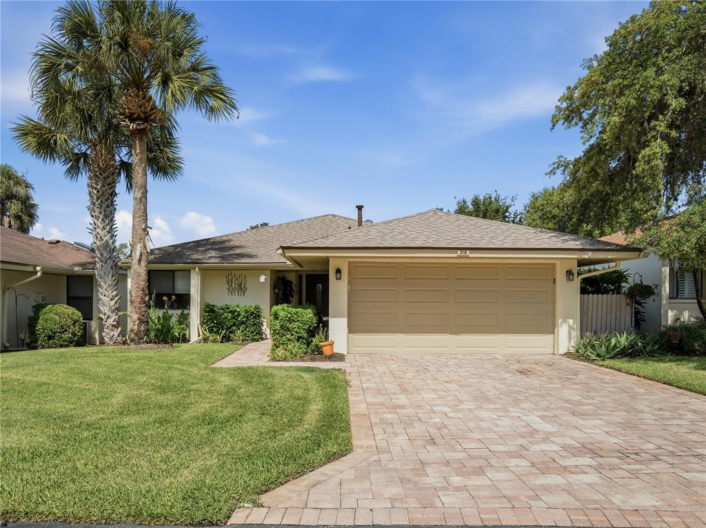 218 CANTERBURY CIRCLE