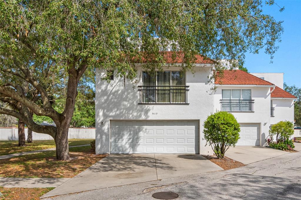 9419 CITRUS GLEN PLACE