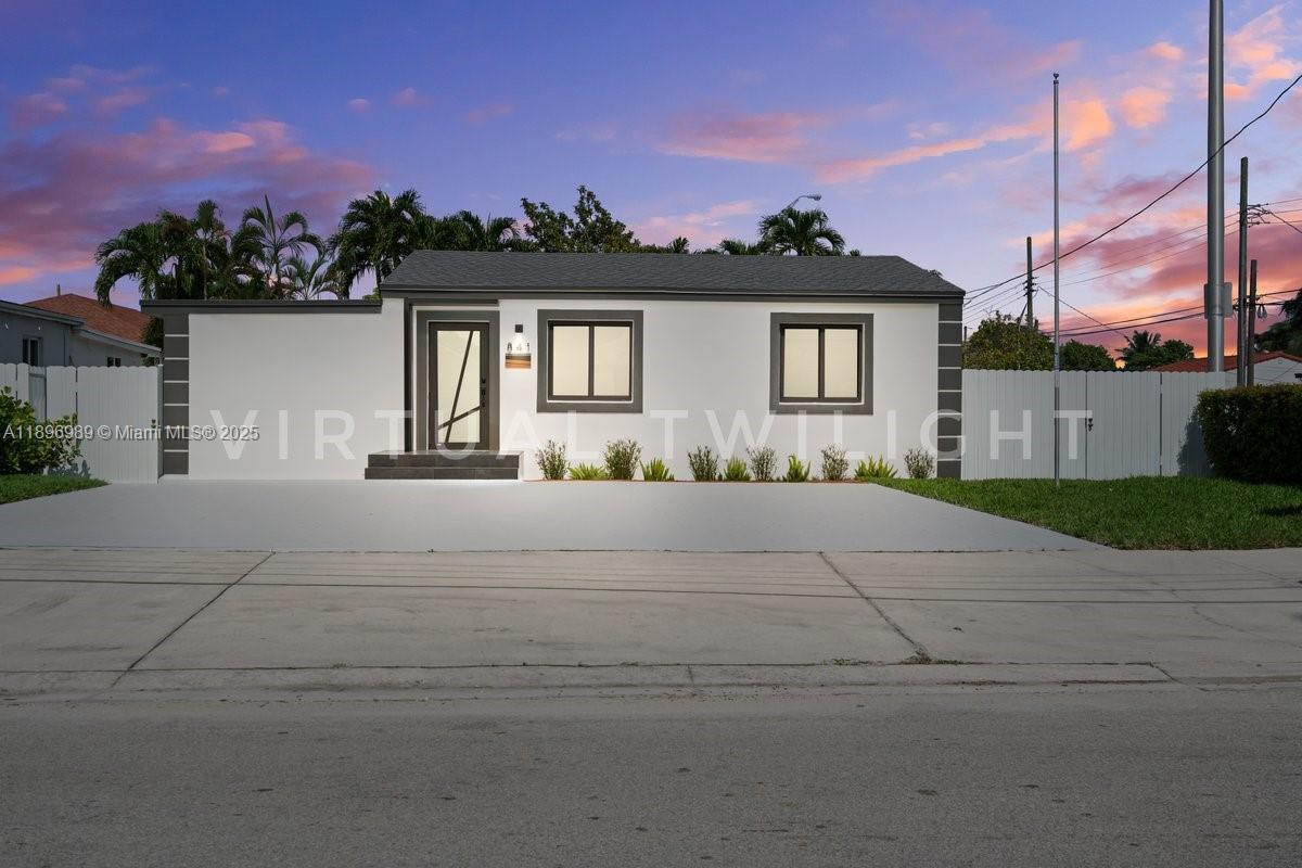 841 SE 11th Pl, Hialeah FL 33010