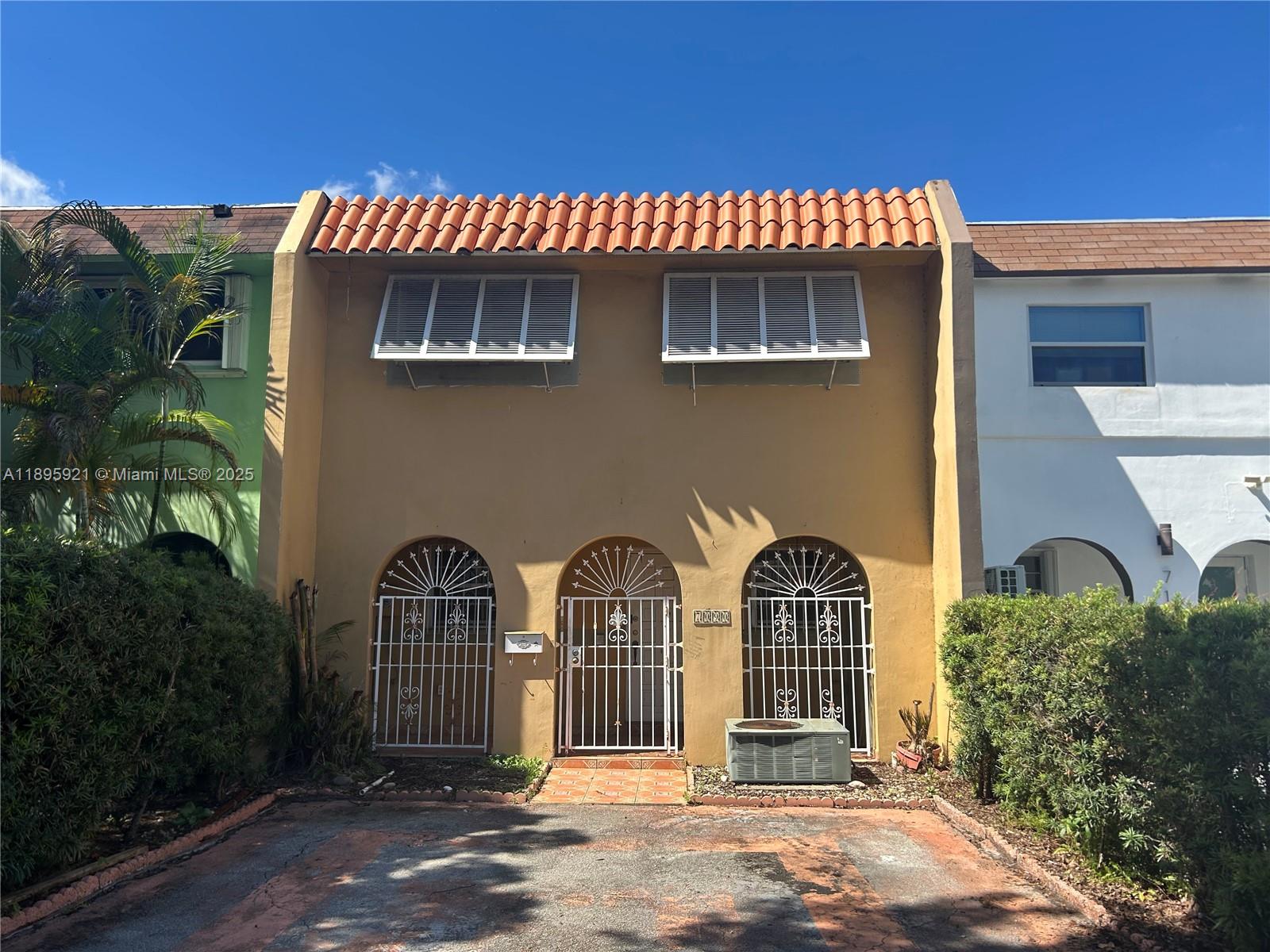 7090 W 2nd Ct, Hialeah FL 33014