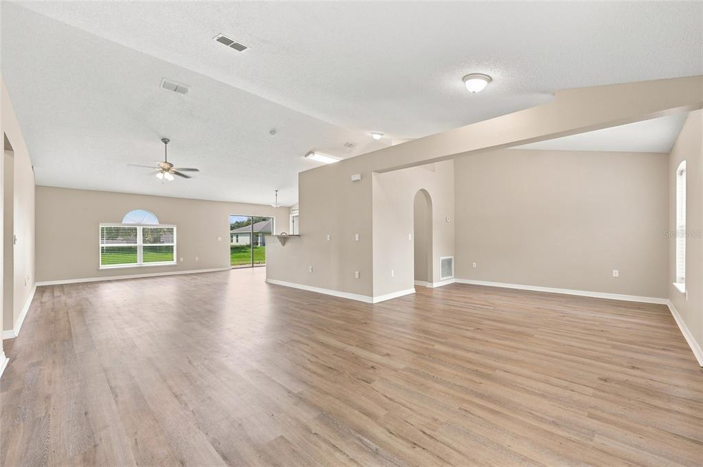 1346 DUNBARTON COURT, KISSIMMEE, FL — photo 5 of 30