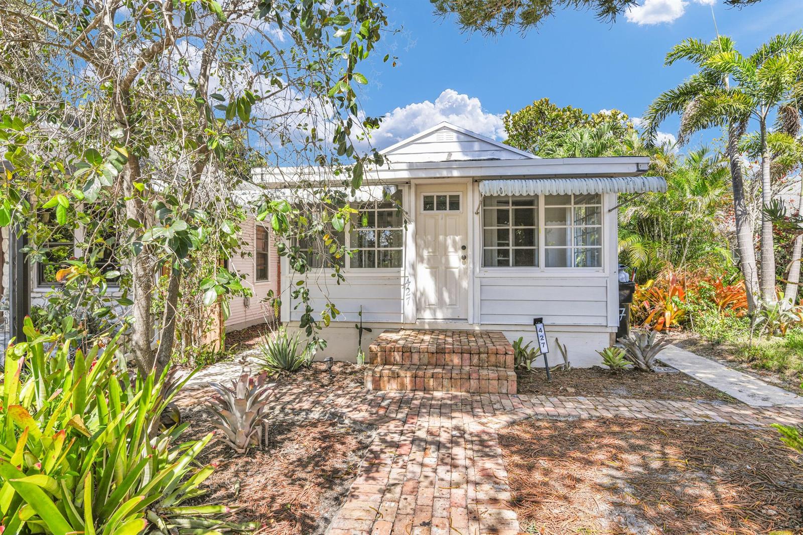 427 N J Street, FL 33460