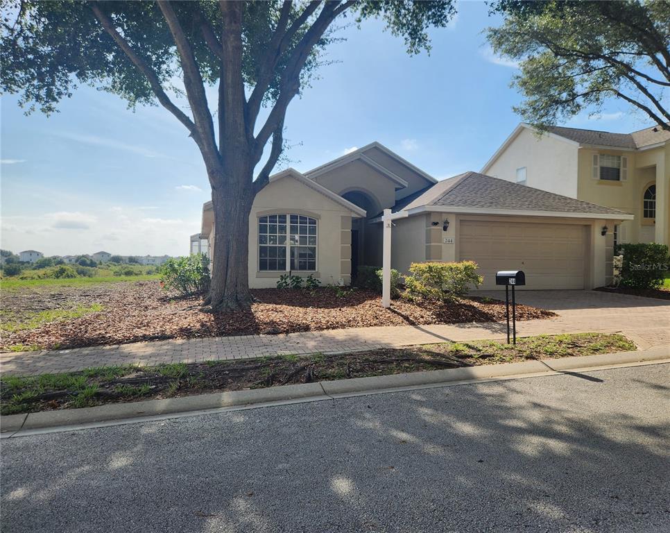244 WINDSOR PLACE, DAVENPORT, FL — photo 3 of 25