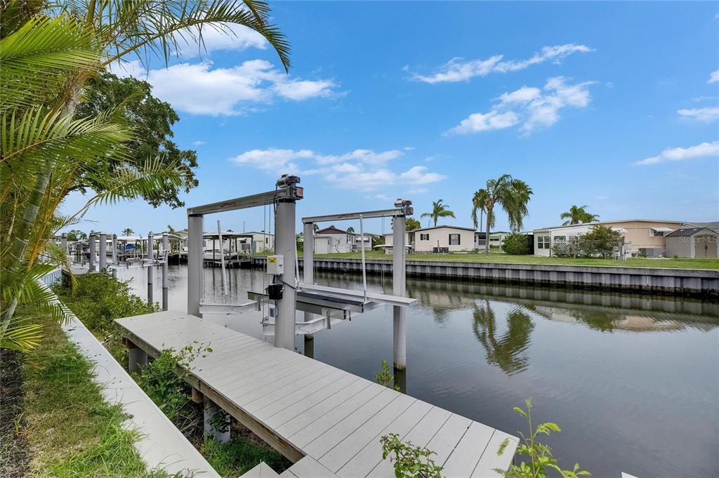 6542 SIMONE SHORES CIRCLE, APOLLO BEACH, FL — photo 3 of 30