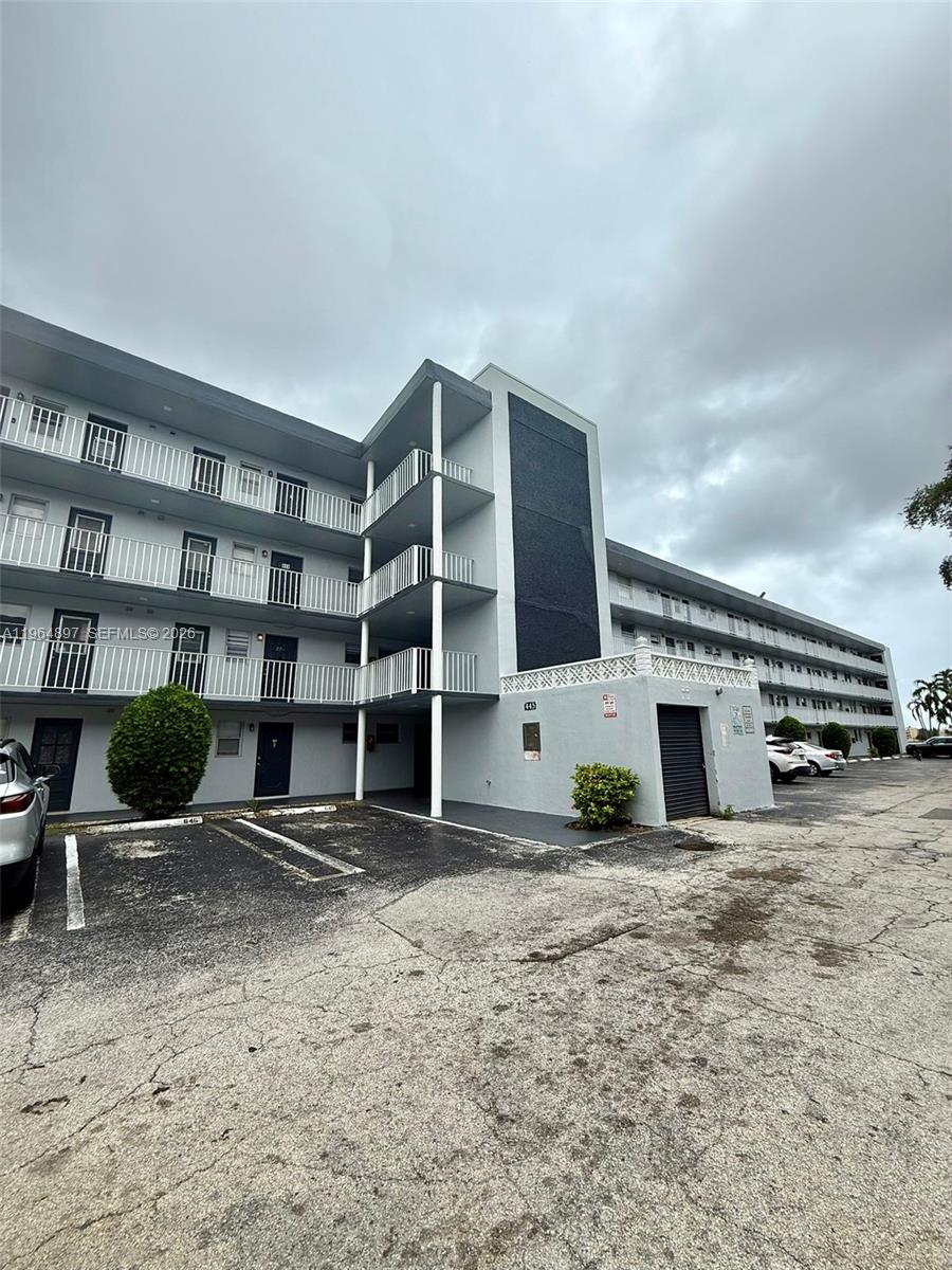 445 NE 195th St # 429, Miami FL 33179