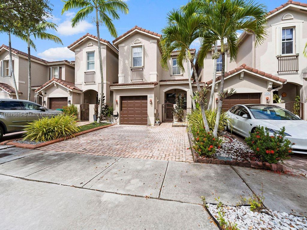 978 SW 154th Ct, Miami FL 33194