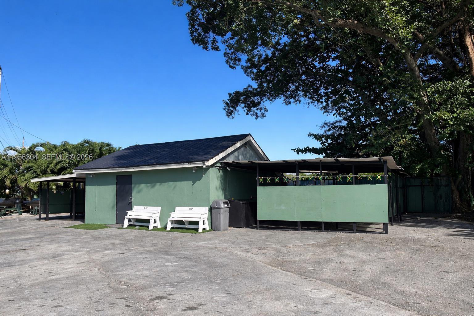 21855 S Dixie Hwy, Miami FL 33170