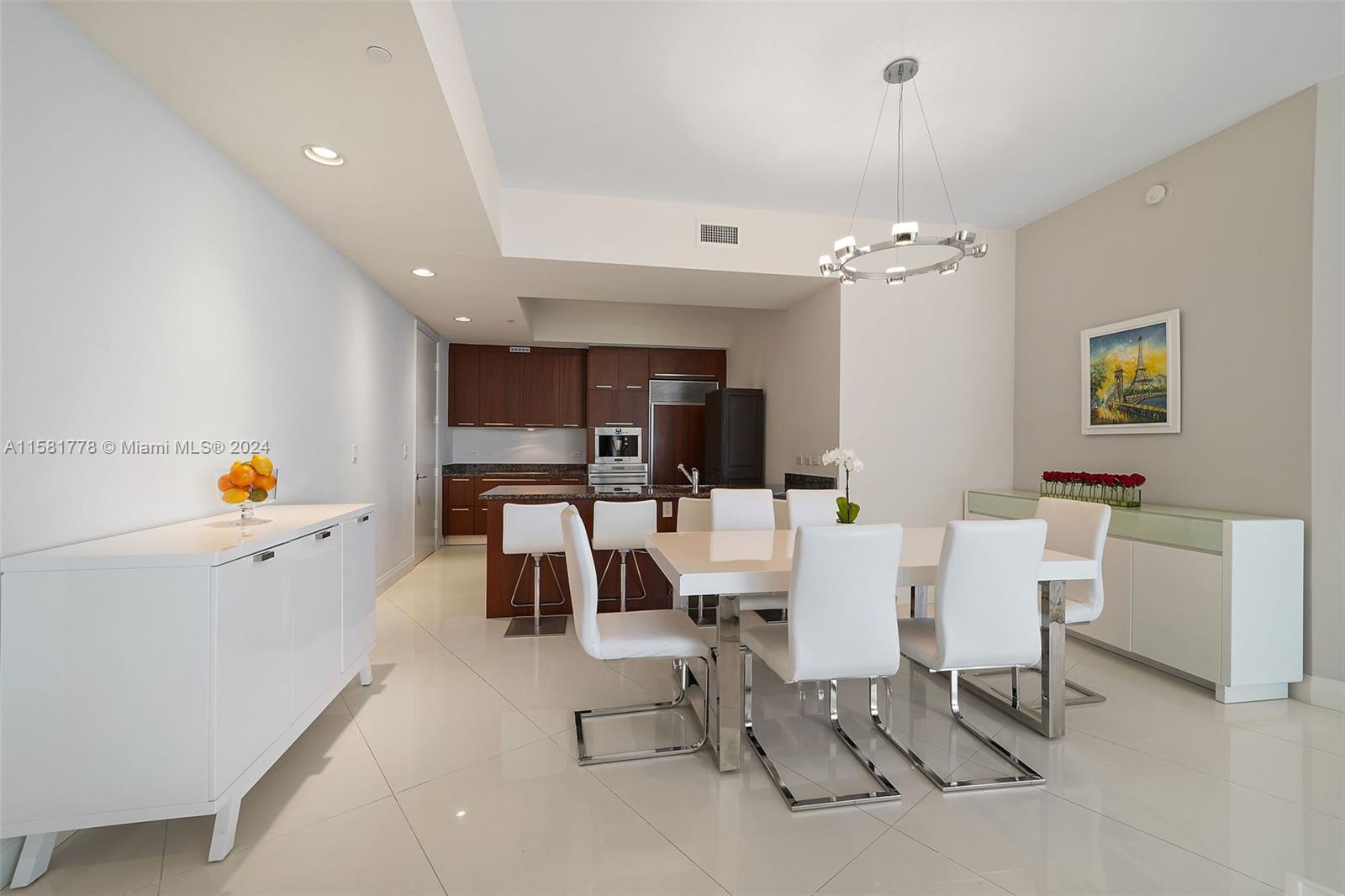 SUNNY ISLES BEACH, FL — photo 4 of 30