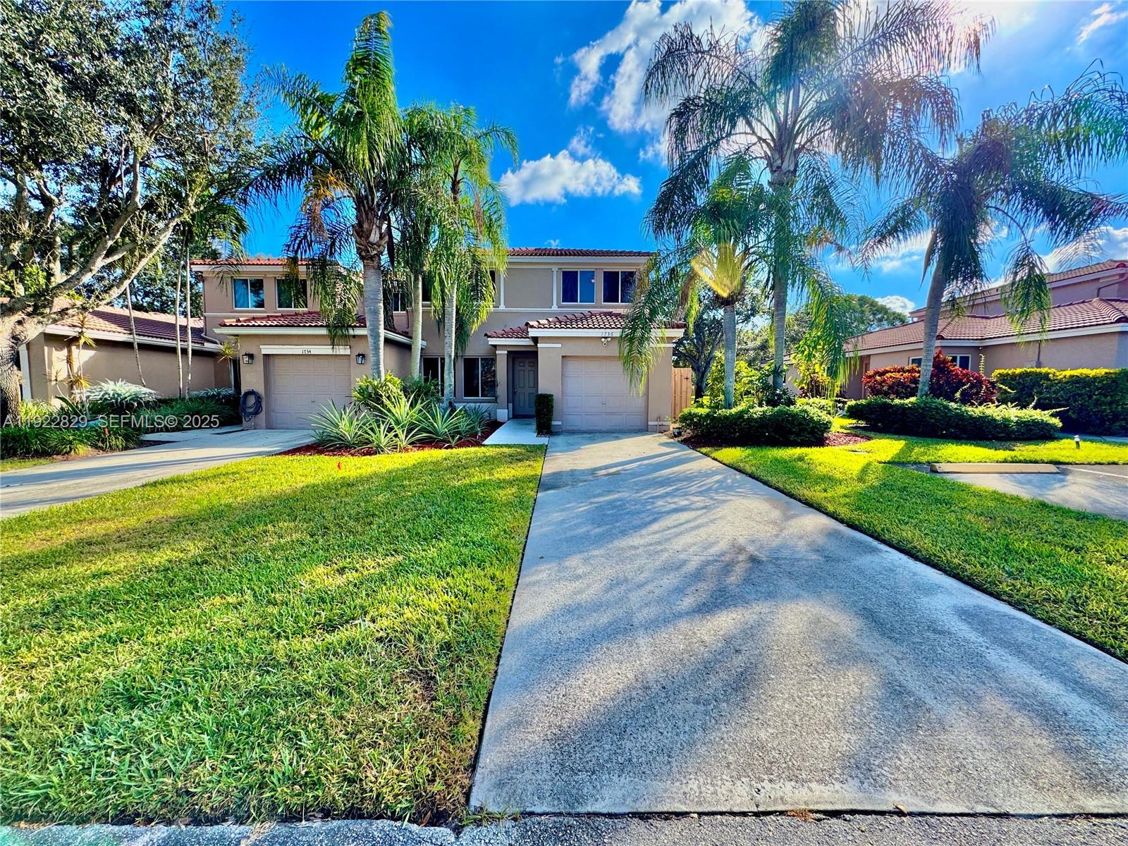 1736 SW 109th Ter, Davie FL 33324