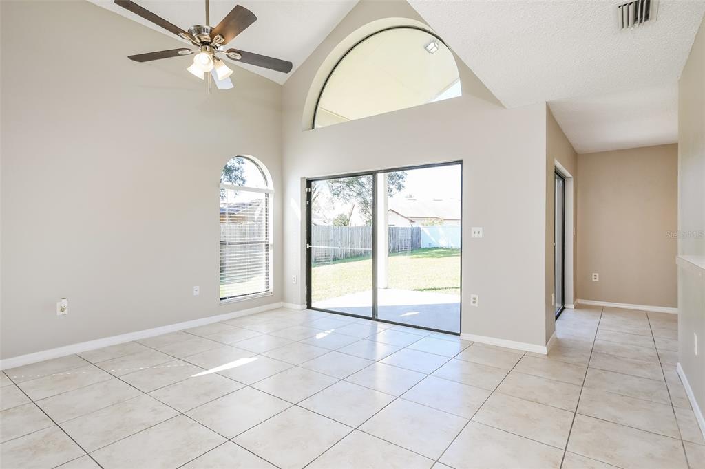 11943 BLACKHEATH CIRCLE, ORLANDO, FL — photo 3 of 15