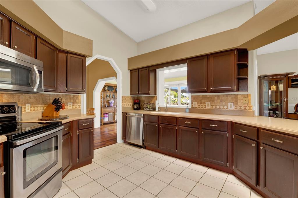 1007 TONY CIRCLE, ST CLOUD, FL — photo 4 of 20