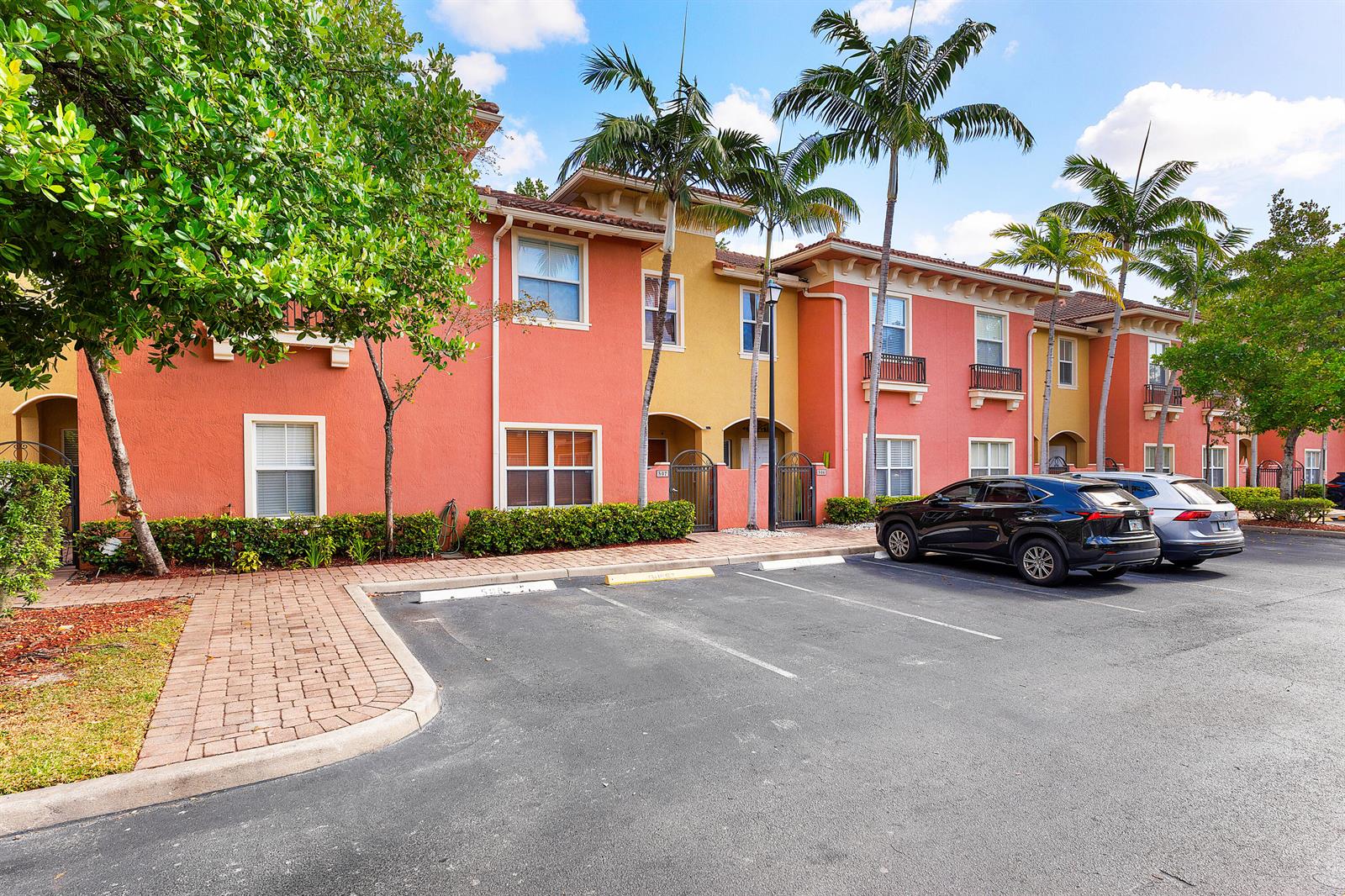 2851 W Prospect # 506, Tamarac FL 33309