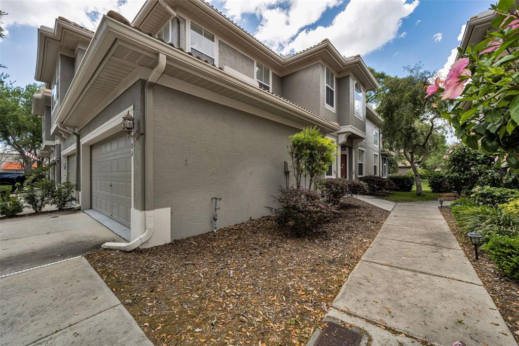 3304 COVERED BRIDGE DRIVE E, DUNEDIN, FL — photo 3 of 30